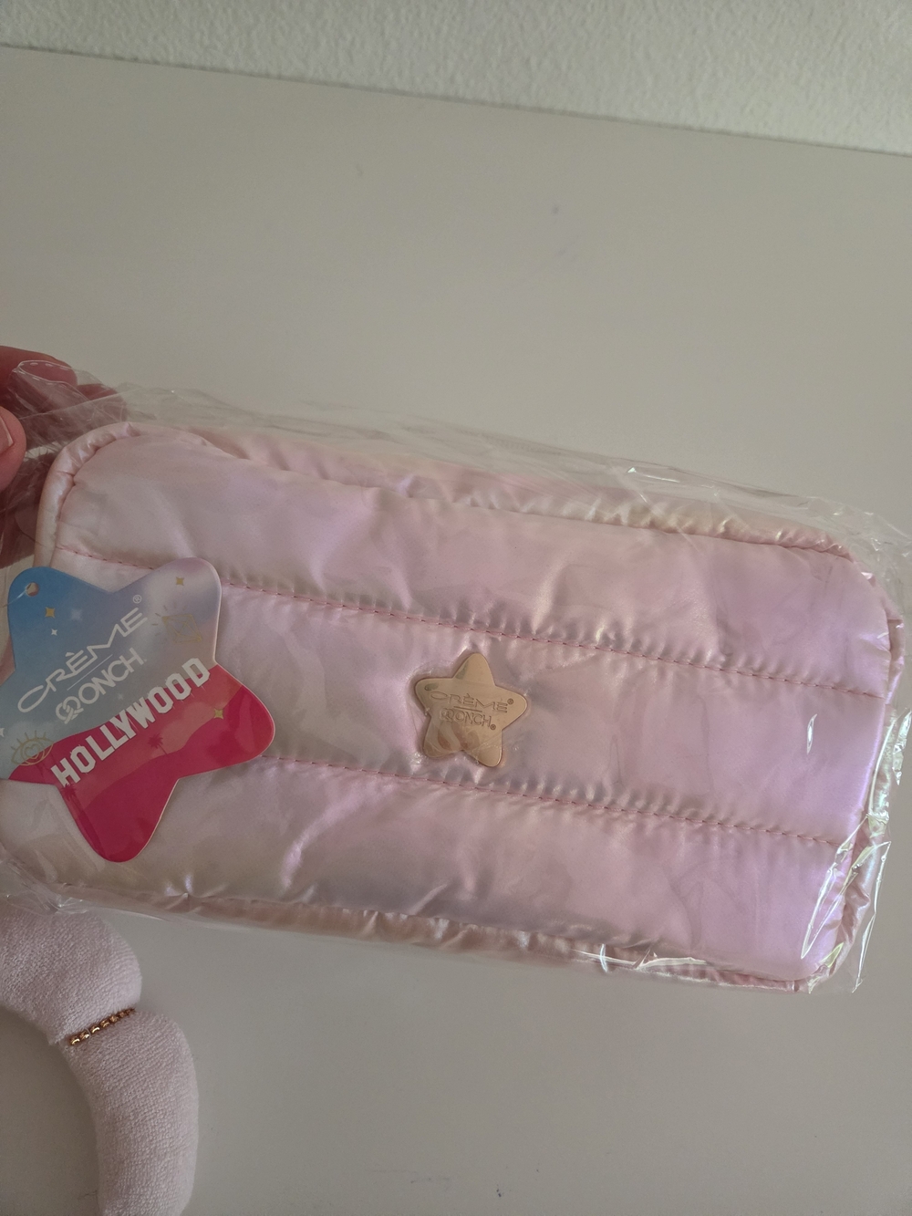 Conair Headband With The Creme Shop Cosmetic Bag - Picture 3 of 7